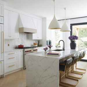 Transitional kitchen design with marble and brass finishes Toronto Rosedale Home